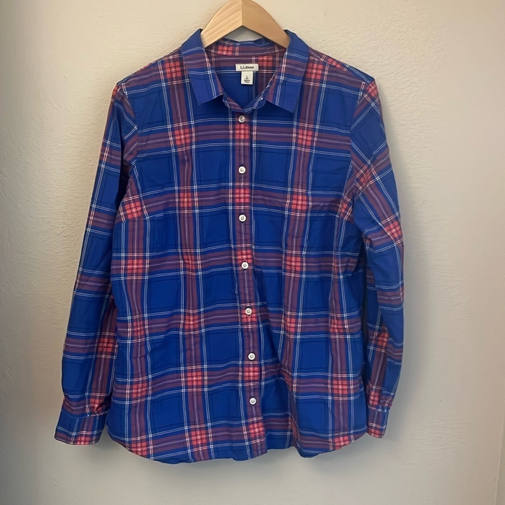 L.L. Bean plaid button up long sleeve size L